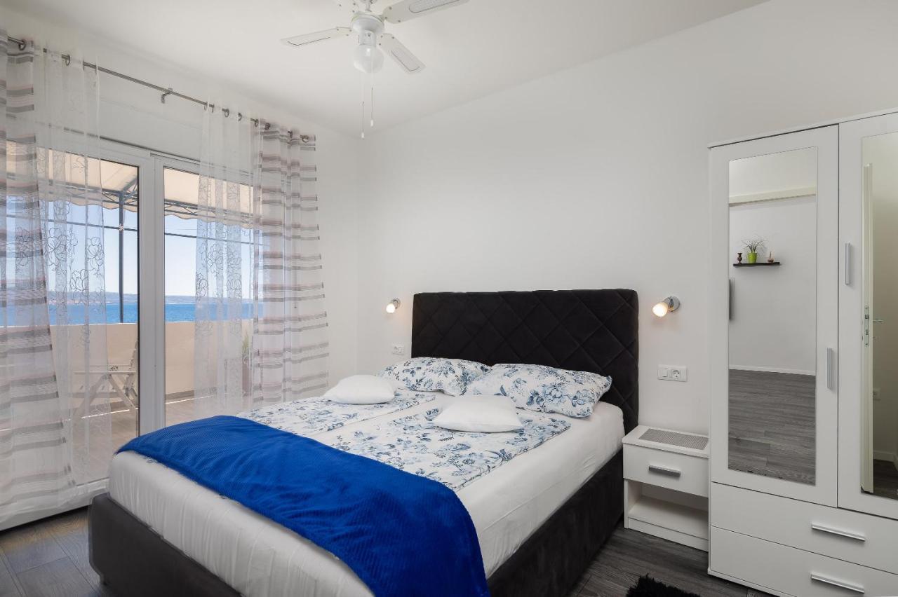 Seaside Deluxe Apartment Йесенице Екстериор снимка
