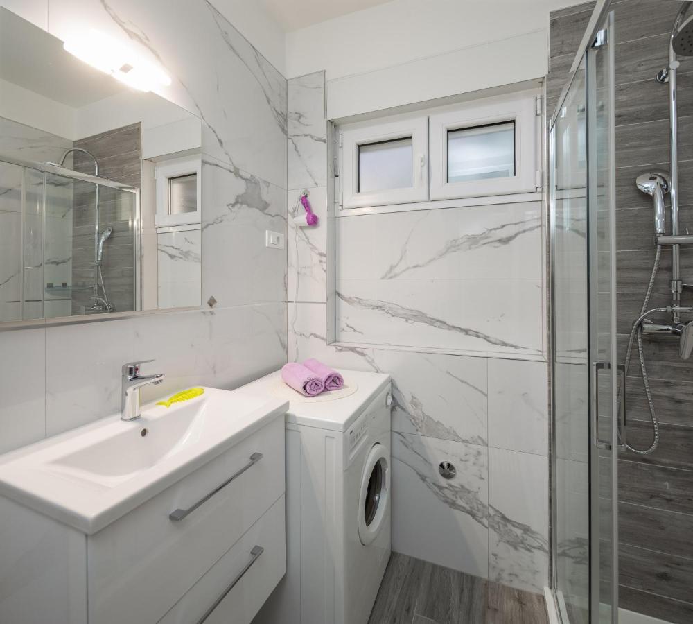 Seaside Deluxe Apartment Йесенице Екстериор снимка