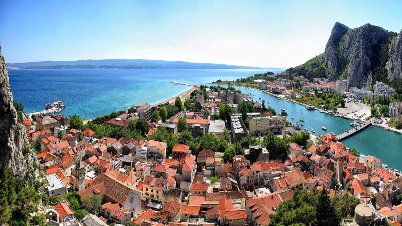 Seaside Deluxe Apartment Йесенице Екстериор снимка